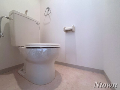 【トイレ】 | フィオーレレジデンス | 落ち着いた色調のトイレです