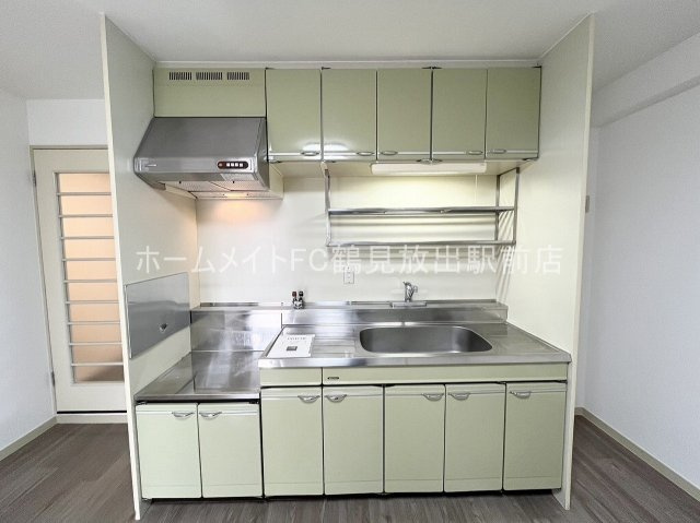 大阪市鶴見区諸口６丁目の賃貸マンションのキッチン