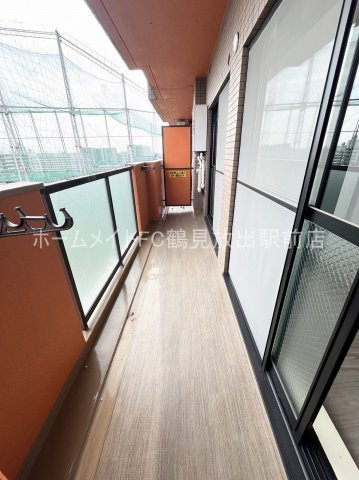 大阪市鶴見区諸口６丁目の賃貸マンションのバルコニー