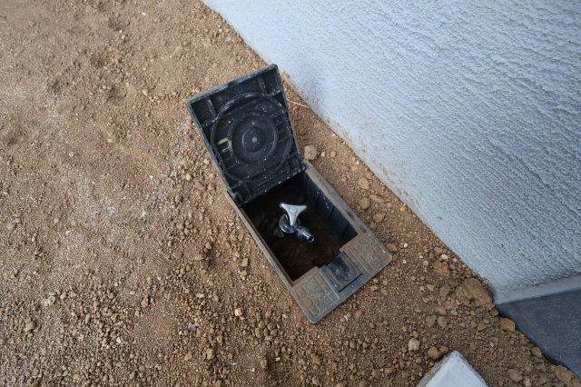 《仲介手数料無料》岩槻区大字岩槻503(2号棟)新築一戸建てリーブルガーデンのその他|散水栓
撮影日 2025年10月18日 16:00 晴れ