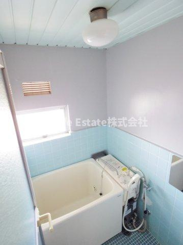 三沢ビルの浴室