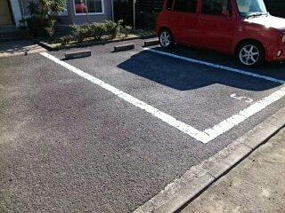 【駐車場】 | メゾンドーレⅢ | 車をお持ちの方に嬉しい駐車場付きの物件です