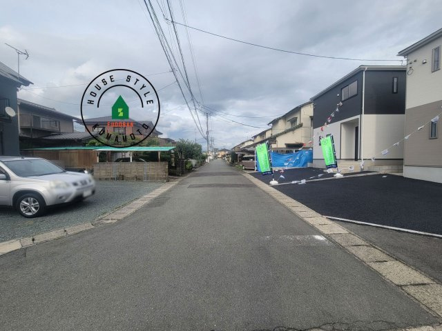 合志市幾久富第6-2棟（1号棟）の前面道路含む現地写真|前面道路です。
