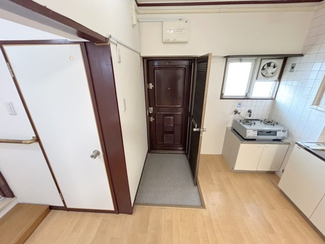 瑞光コーポの玄関