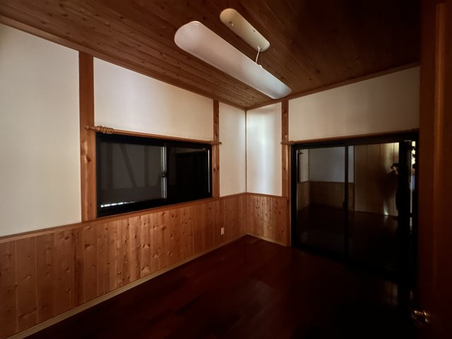 豊田市美里2丁目貸家の居間・リビング