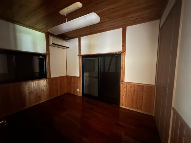 豊田市美里2丁目貸家の居間・リビング