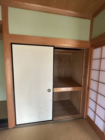 豊田市美里2丁目貸家の収納