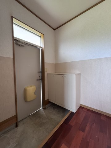 コーポさくらの玄関