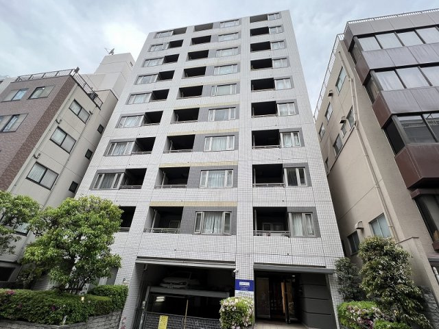 レジディア文京湯島の外観