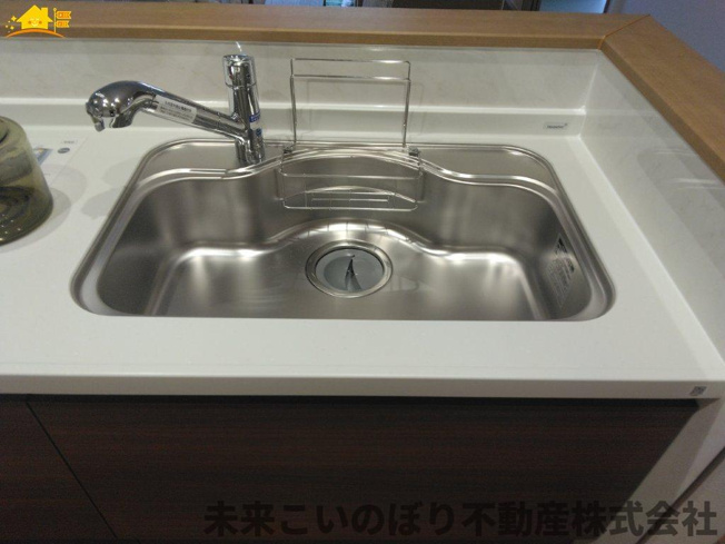 【設備】 | ビルトイン浄水器付きです。大切な家族にはいい水を飲んでもらいたいですね。