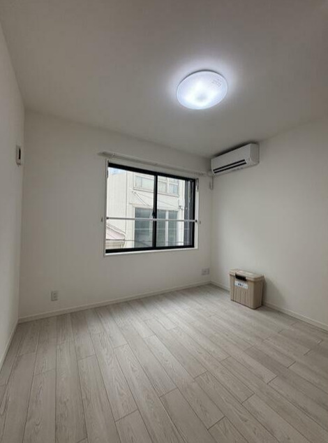 G BASE町屋WESTの居間・リビング