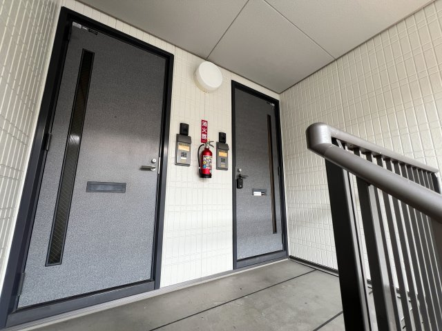 シャーメゾン神田のエントランス