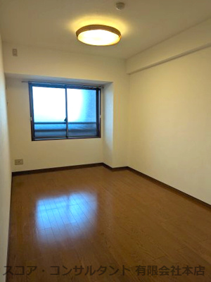 【洋室】 | レクセルマンション茅ヶ崎 | リビング奥の洋室です。