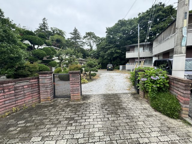 大神町4丁目貸家のエントランス