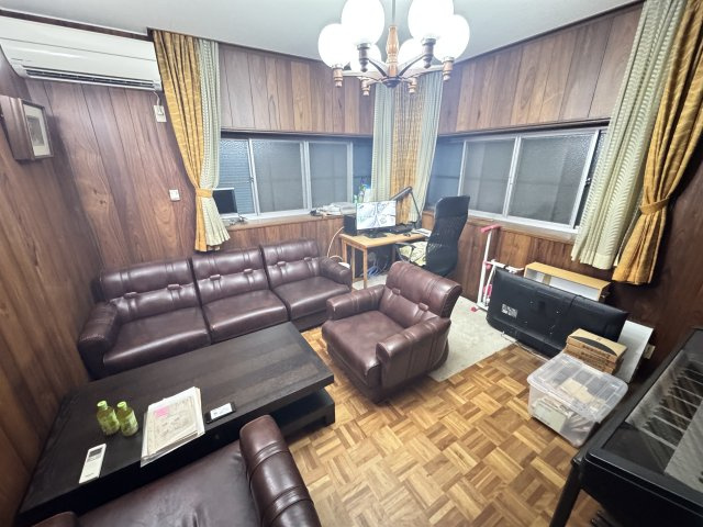 大神町4丁目貸家の洋室