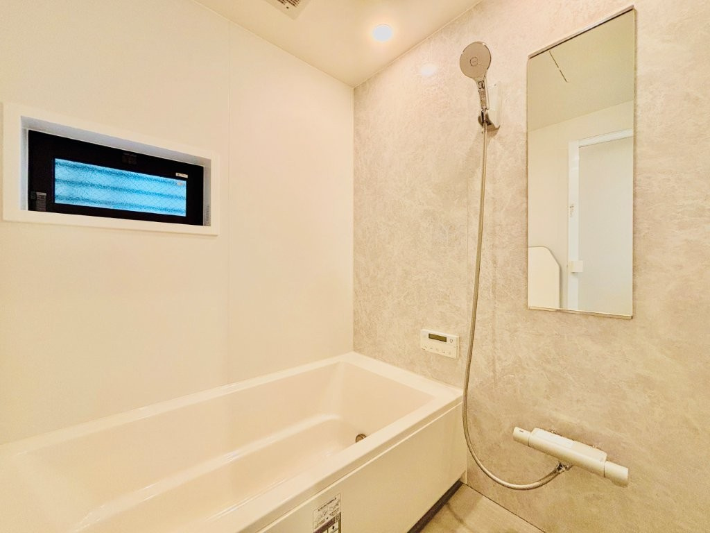 伏見区桃山井伊掃部東町　NO.2　B号棟の浴室