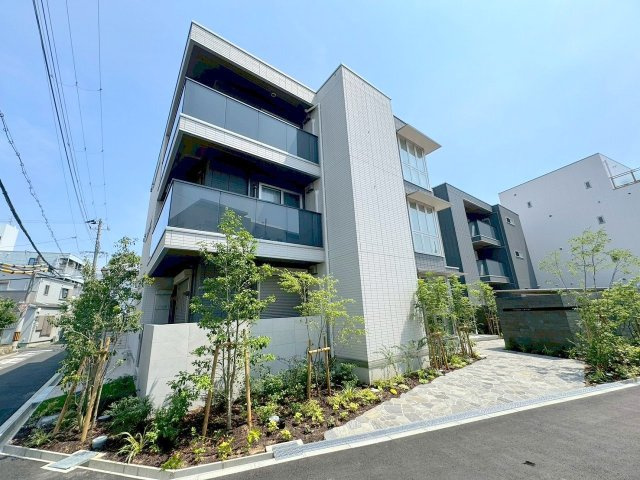 D-ROOM上新庄南口の外観