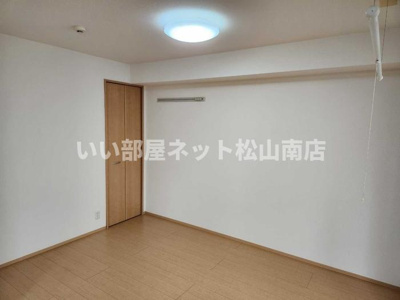 【洋室】 | ディアコート