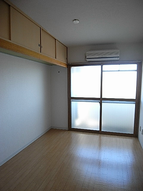 サンハイツ白鳩Ⅰの居間・リビング