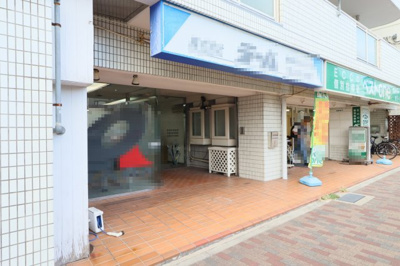 【エントランス】 | ビバリーハウス岡本