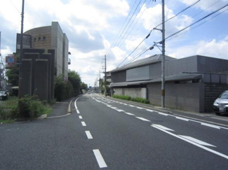 【前面道路含む現地写真】