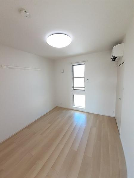 Ｊ－シャモニー　スロープ　１の洋室