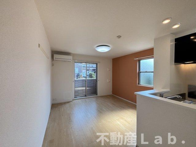 ユニバースハウスⅡの居間・リビング