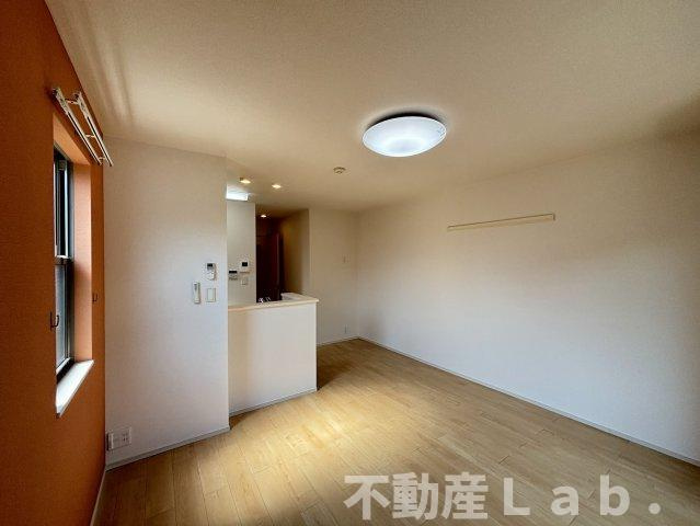 ユニバースハウスⅡの居間・リビング