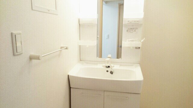 リヴィエール　フィールドの洗面所