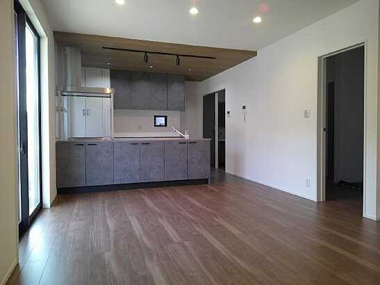 【居間・リビング】