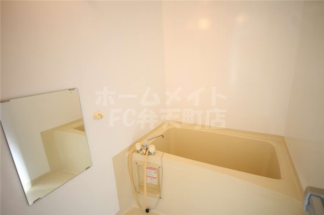 【浴室】 | ボンジュール磯路 | お風呂で日々の疲れを落としましょう