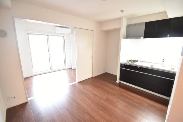 リアライズ長居公園通の居間・リビング