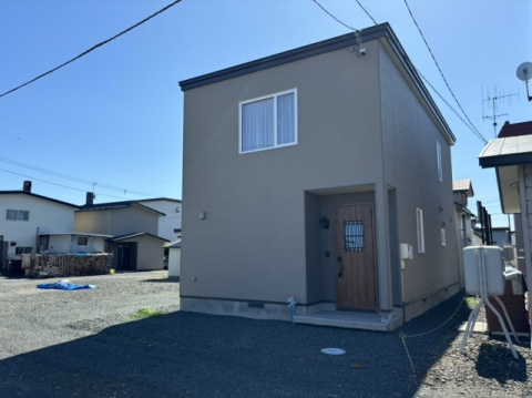 北見市南町１丁目６番５０号　新築戸建ての前面道路含む現地写真