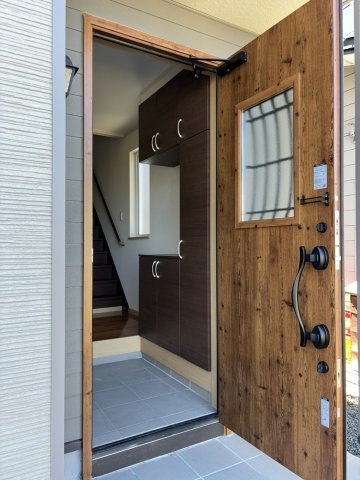 【玄関】 | 北見市南町１丁目６番５０号　新築戸建て