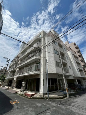 【外観】 | ホワイトコーポラス | ホワイトコーポラス　鷹野橋電停徒歩7分で通勤、通学に利用可能　※室内はリフォームが必要です。詳細はお問合せください。