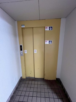 【設備】 | ホワイトコーポラス | エレベータあり