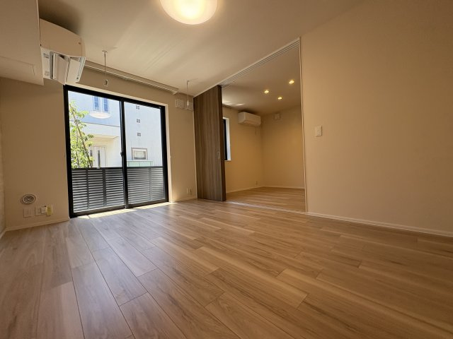 Grandirの居間・リビング