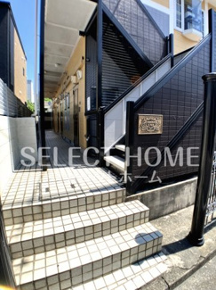 【エントランス】 | 毎日通るエントランスはこのようになっています