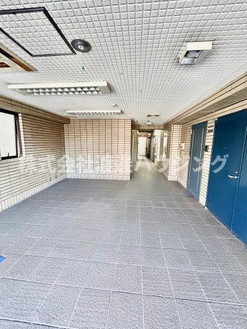 エタニ第2ビルのエントランス