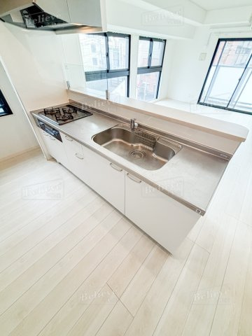 AZUR日吉町の内装