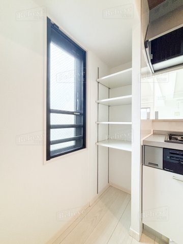 AZUR日吉町の内装