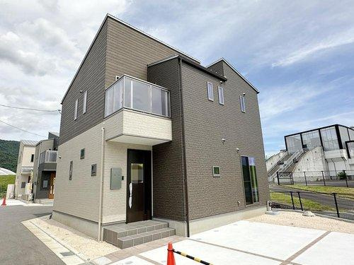 可部南1丁目 全5棟の外観|(No.3)3280万円、4LDK、土地面積139.47m2、建物面積99.79m2、車2台駐車可能