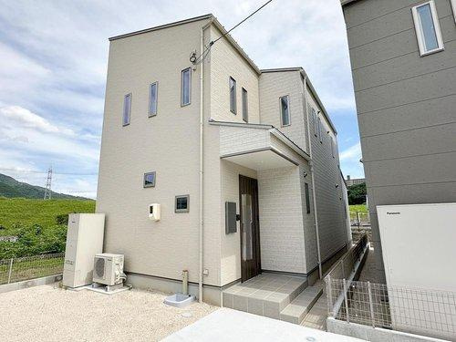 可部南1丁目 全5棟の外観|(No.5)3280万円、4LDK、土地面積165.37m2、建物面積102.26m2、車2台駐車可能