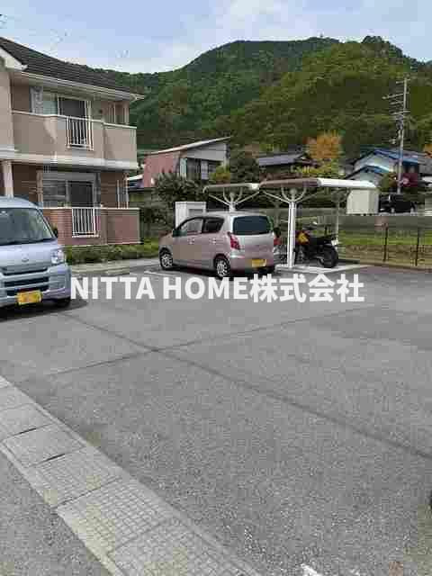 スウィートレジデンス１番館の駐車場|敷地内駐車場に空きがあります＊