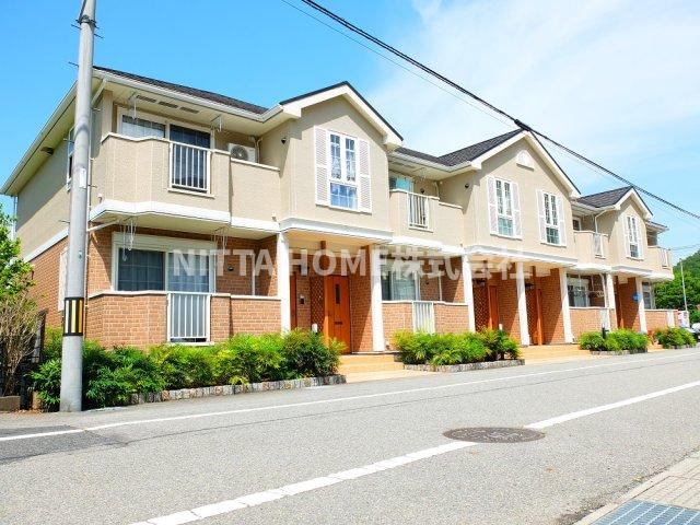 スウィートレジデンス１番館のエントランス|宅配ボックスも完備です◆