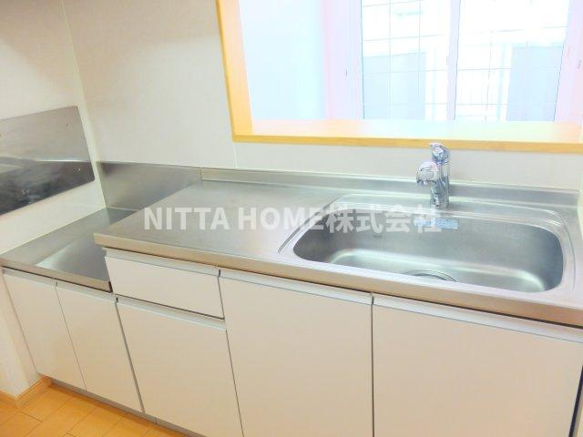 スウィートレジデンス１番館のキッチン|キッチンは人気の対面型キッチンです♪