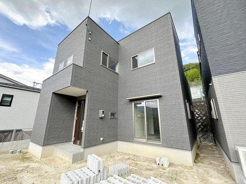 海田町国信2丁目の外観|2024年7月完成☆
4LDKの新築住宅が分譲開始♪お気軽にお問い合わせください！
