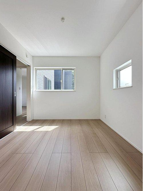 海田町国信2丁目のその他|5.47帖の洋室☆