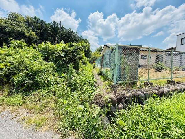 東松山市大字大谷 土地139坪の周辺|南側との境