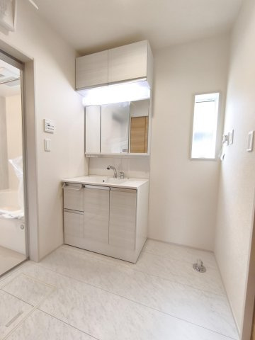 Blooming　Garden　行田市西新町2期の独立洗面台